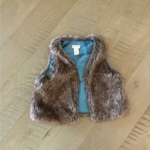 Girls faux fur vest